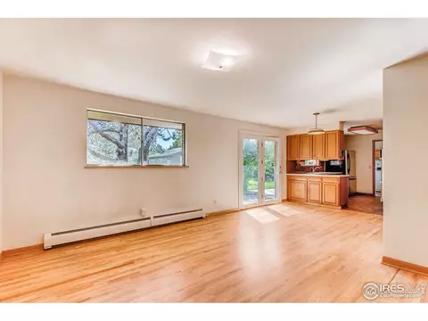 864 Laurel Ave, Boulder, CO 80303 photo 3