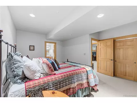 Bedroom - 124 Yarrow Ln, Dillon, CO 80435 photo 5 of 10
