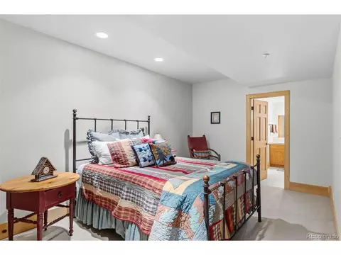 Bedroom - 124 Yarrow Ln, Dillon, CO 80435 photo 3 of 10