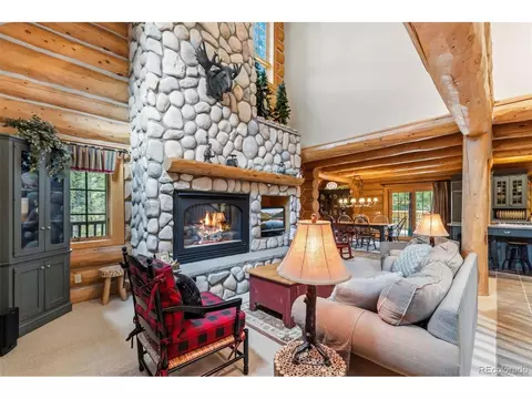 Living - 124 Yarrow Ln, Dillon, CO 80435 photo 2 of 6