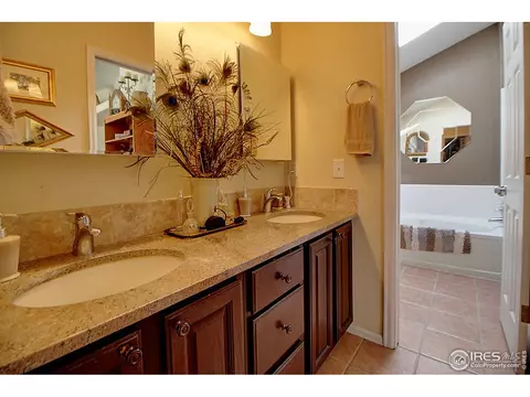 566 E 16th Ave, Longmont, CO 80504 photo 17