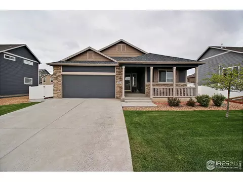 330 Juniper St, Johnstown, CO 80534 photo 2