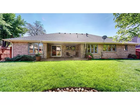 1525 Sunset St, Longmont, CO 80501