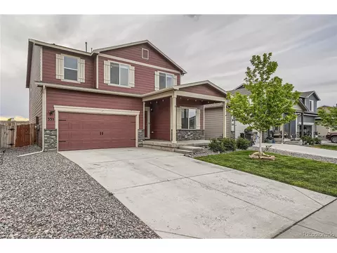 335 Maple St, Bennett, CO 80102 photo 2