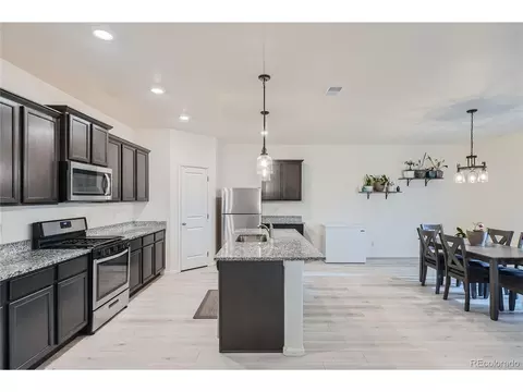 335 Maple St, Bennett, CO 80102 photo 12