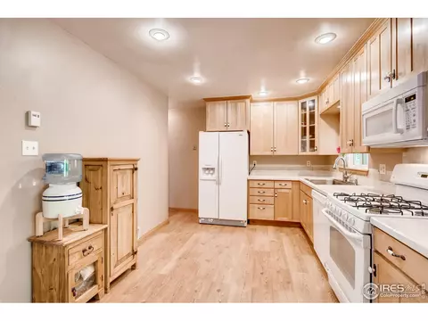 6348 Iris Way, Arvada, CO 80004 photo 8