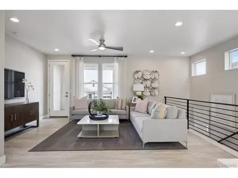 5285 Queen Ct, Arvada, CO 80002 photo 3