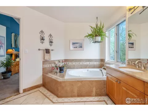 1421 Oakleaf Cir, Boulder, CO 80304 photo 22