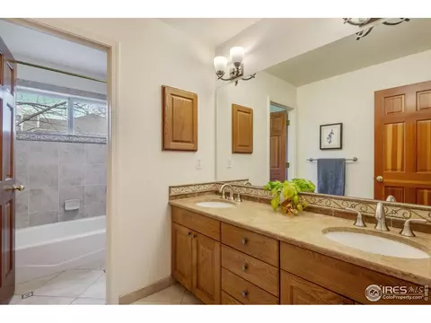 1421 Oakleaf Cir, Boulder, CO 80304 photo 24