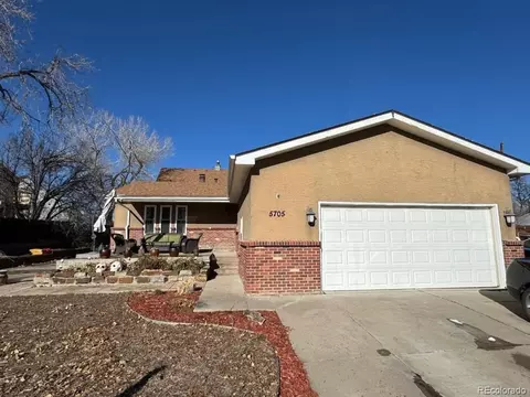 5705 Wellington Pkwy, Arvada, CO 80003