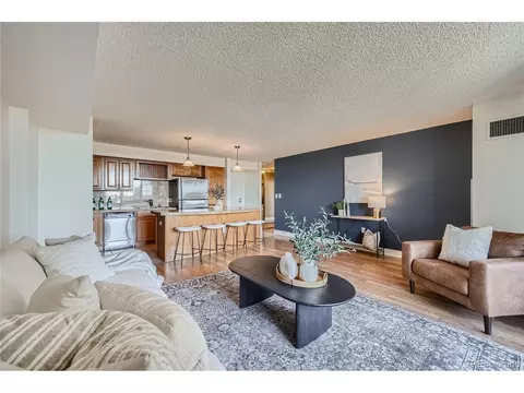 601 W 11th Ave #612, Denver, CO 80204