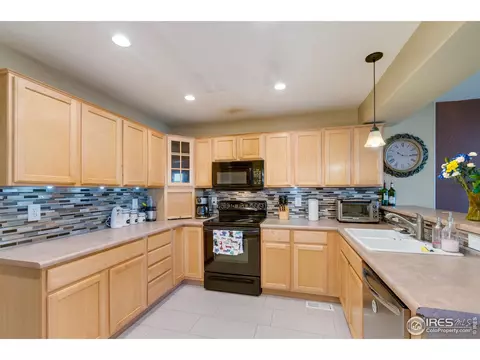 10496 Taylor Ave, Firestone, CO 80504 photo 6