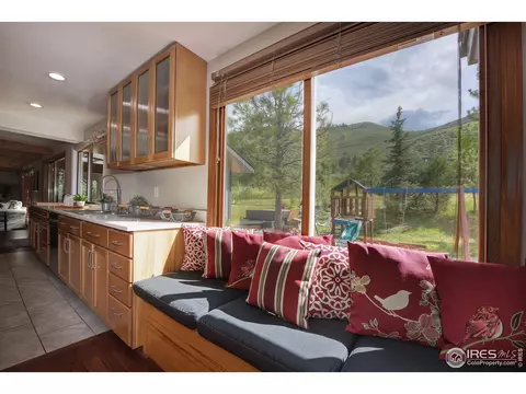 753 Apple Valley Rd, Lyons, CO 80540 photo 12