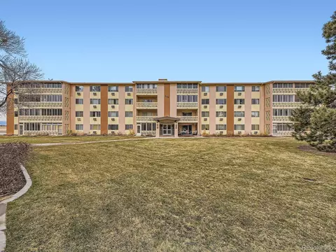 300 S Clinton St #11B, Denver, CO 80247