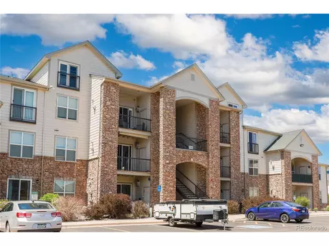 7292 S Blackhawk St #2-201, Englewood, CO 80112