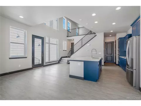 6064 N Perth St, Aurora, CO 80019 photo 5