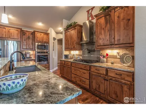 8120 Wynstone Dr, Windsor, CO 80550 photo 9