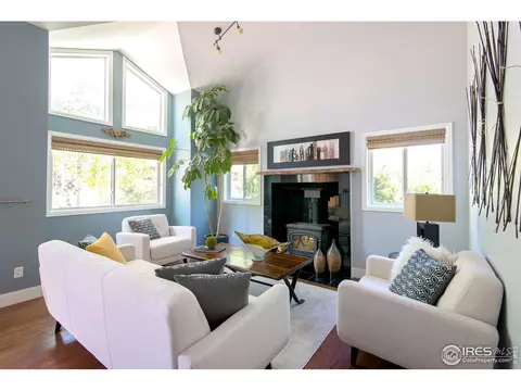 582 Locust Pl, Boulder, CO 80304 photo 4
