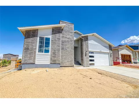 23661 E 39th Pl, Aurora, CO 80019