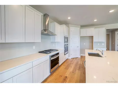 23661 E 39th Pl, Aurora, CO 80019 photo 4