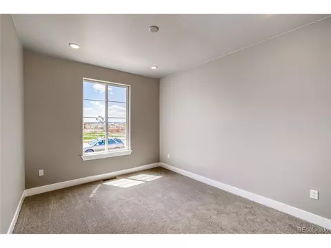 23661 E 39th Pl, Aurora, CO 80019 photo 10