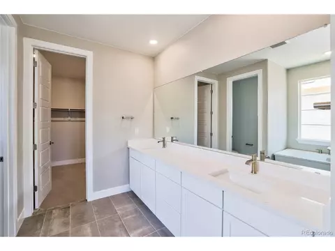 23661 E 39th Pl, Aurora, CO 80019 photo 17