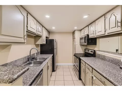 18196 E Ohio Ave #103, Aurora, CO 80017 photo 2