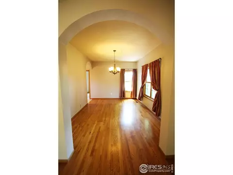 215 E Colorado Ave, Berthoud, CO 80513 photo 5
