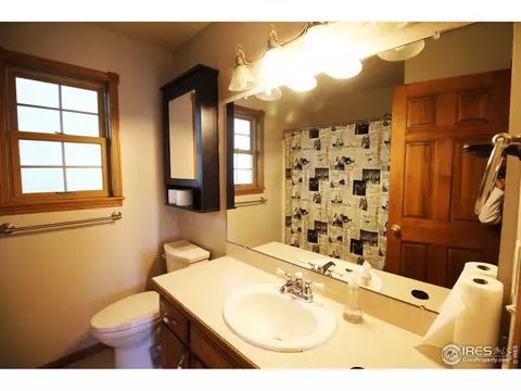 215 E Colorado Ave, Berthoud, CO 80513 photo 13