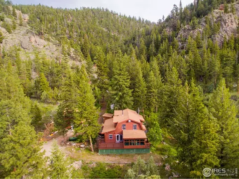 565 Rustic Rd, Bellvue, CO 80512 photo 4