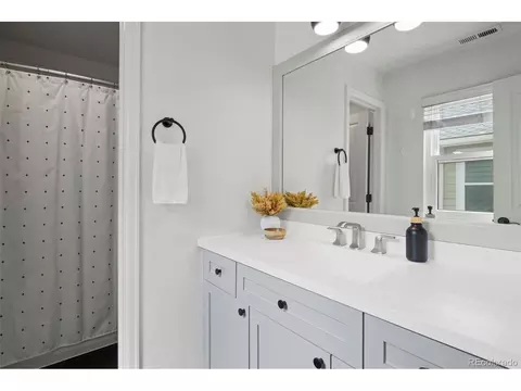 Bath - 7602 E 8th Pl, Denver, CO 80230 photo 3 of 4