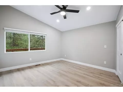 Bedroom - 10029 Fallen Rock Rd, Conifer, CO 80433 photo 3 of 4