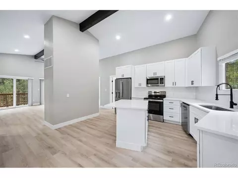 Kitchen - 10029 Fallen Rock Rd, Conifer, CO 80433 photo 2 of 4