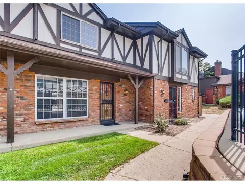 3825 S Monaco Pkwy #133, Denver, CO 80237