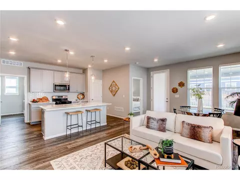 20936 E 61st Ave, Aurora, CO 80019 photo 4