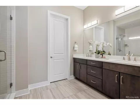 Bath - 22185 E Bailey Pl, Aurora, CO 80016 photo 1 of 3