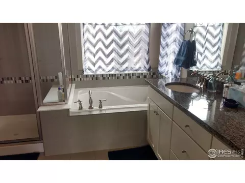 1407 Armstrong Dr, Longmont, CO 80504 photo 9
