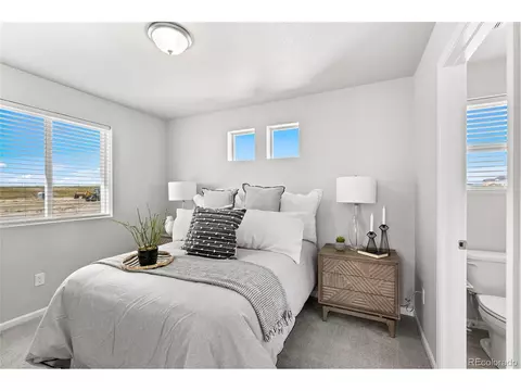 22022 E 38th Pl, Aurora, CO 80019 photo 17