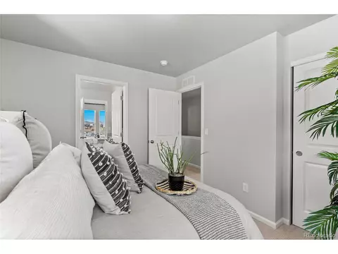 22022 E 38th Pl, Aurora, CO 80019 photo 18