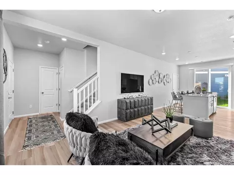22022 E 38th Pl, Aurora, CO 80019 photo 11