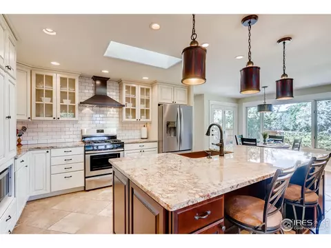 8053 Sagebrush Ct, Boulder, CO 80301 photo 11