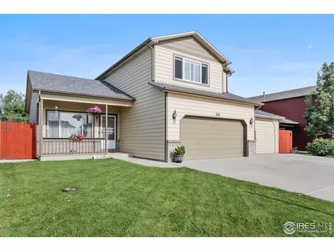 305 Coal Ridge Dr, Frederick, CO 80530 photo 2