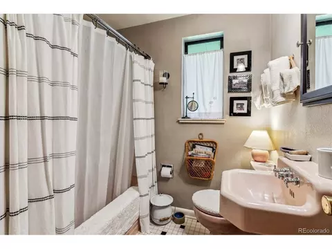 8105 W 8th Pl, Lakewood, CO 80214 photo 10