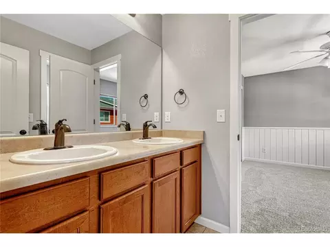 Bath - 18317 E Saskatoon Pl, Parker, CO 80134 photo 1 of 5