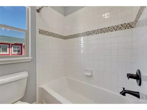 Bath - 18317 E Saskatoon Pl, Parker, CO 80134 photo 2 of 5