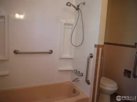 935 Franklin Ave, Berthoud, CO 80513 photo 10