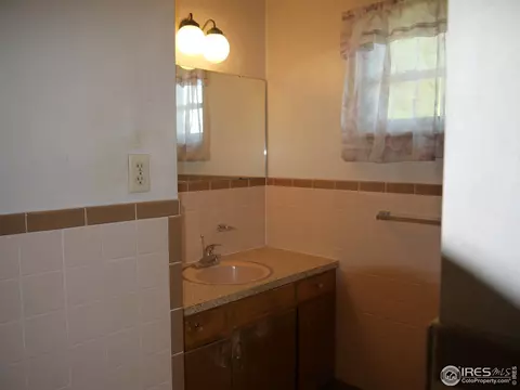 935 Franklin Ave, Berthoud, CO 80513 photo 11