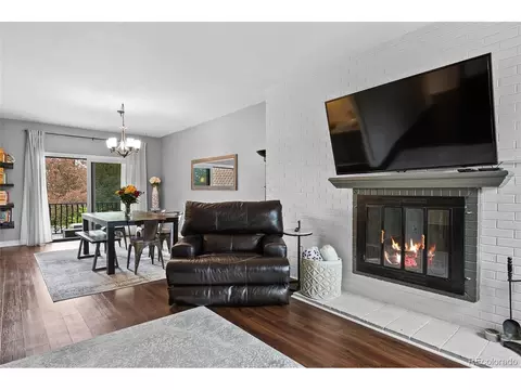 4250 S Olive St #218, Denver, CO 80237