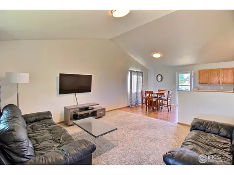 2512 Park View Dr, Evans, CO 80620 photo 3