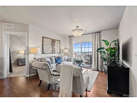 725 Elmhurst Dr #410, Highlands Ranch, CO 80129